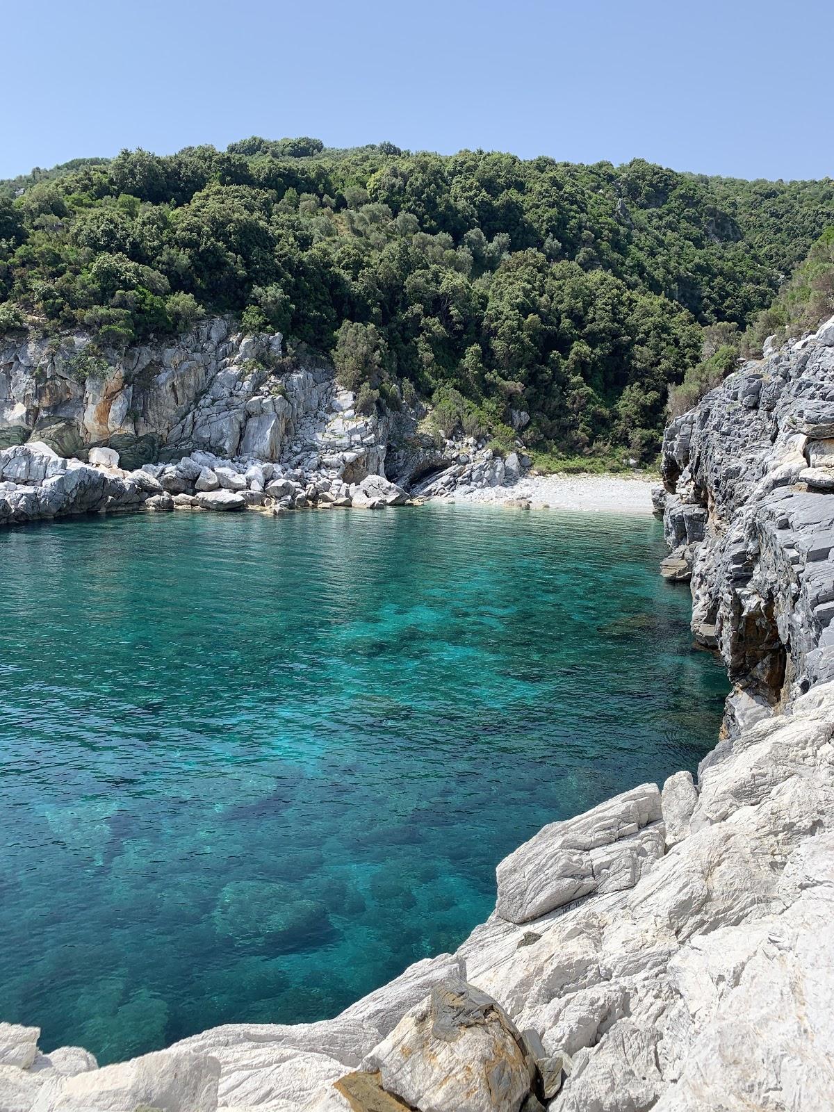 Sandee Petromelisso Beach