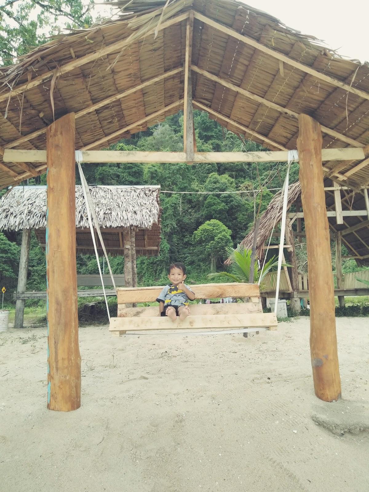 Sandee Lampu Satu Beach