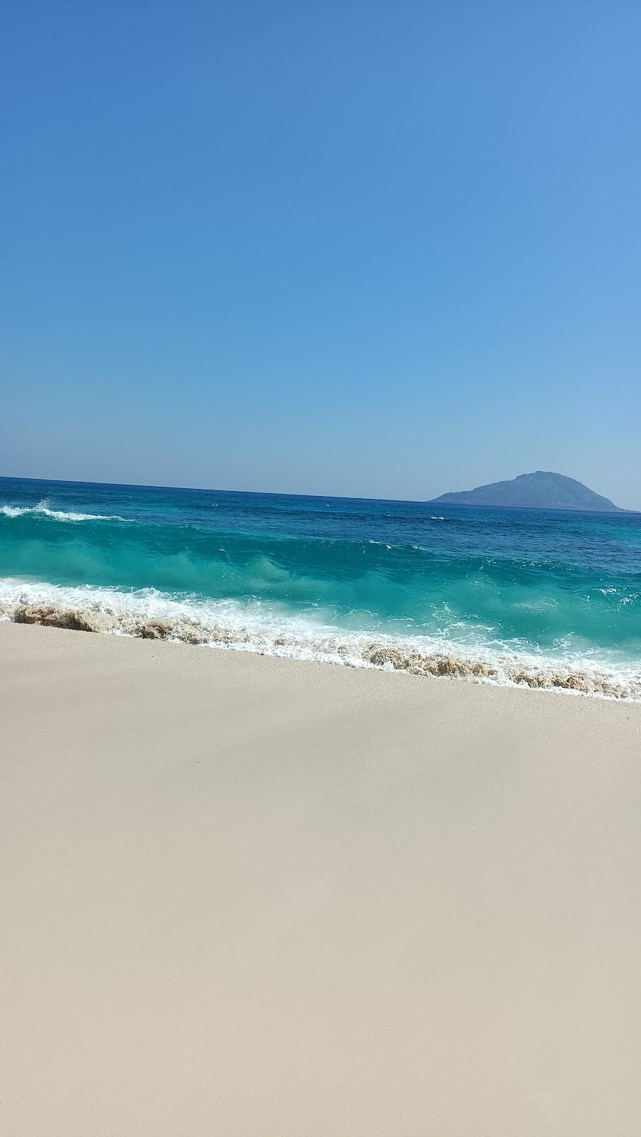 Sandee Pantai Halmin, Alor Barat Laut Photo