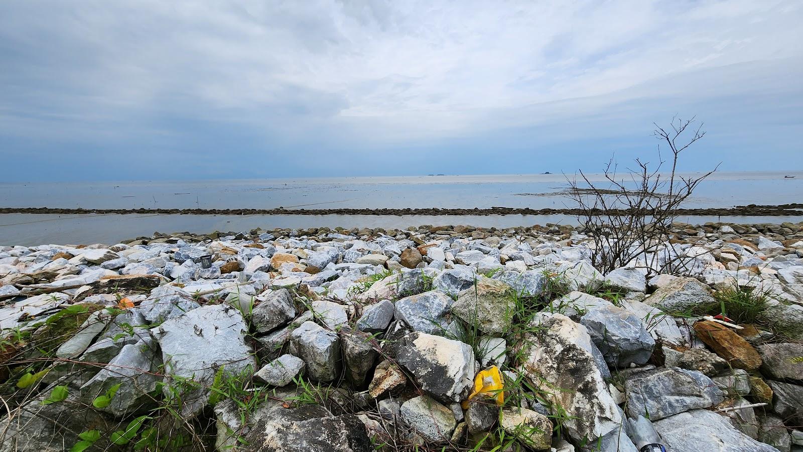 Sandee Pantai Remis