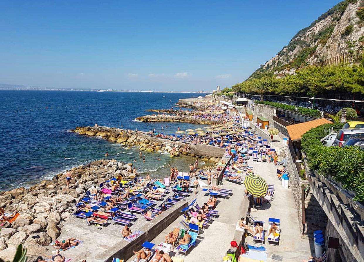 Sandee Famous Beach Di De Simone Catello