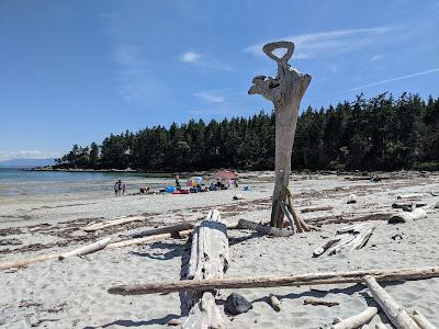 Sandee - Tribune Bay Provincial Park