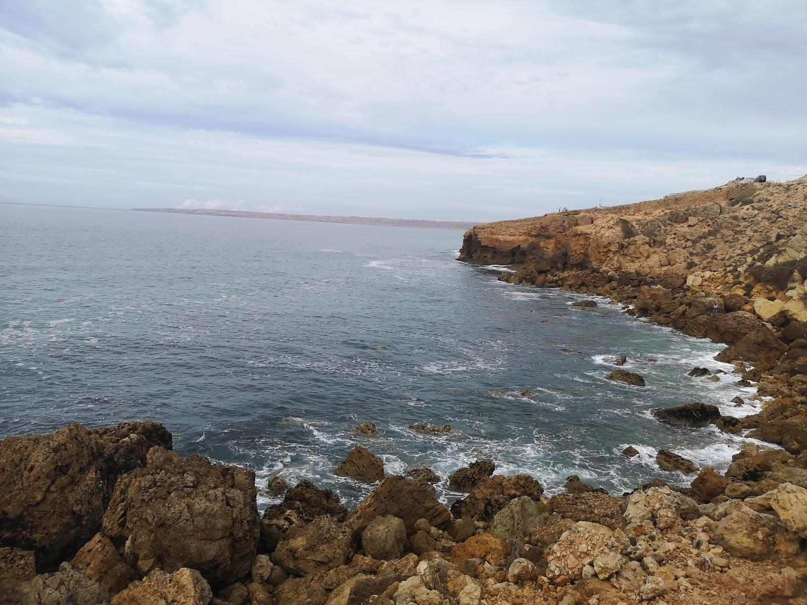 Sandee Faryat Beach