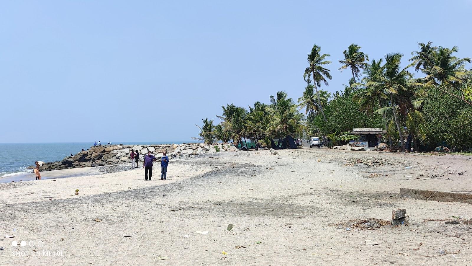 Sandee Thrikkunnappuzha Beach
