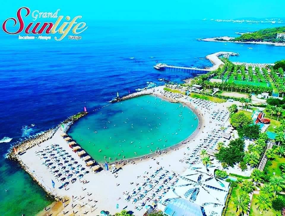 Sandee Grand Sun Life Hotel Beach