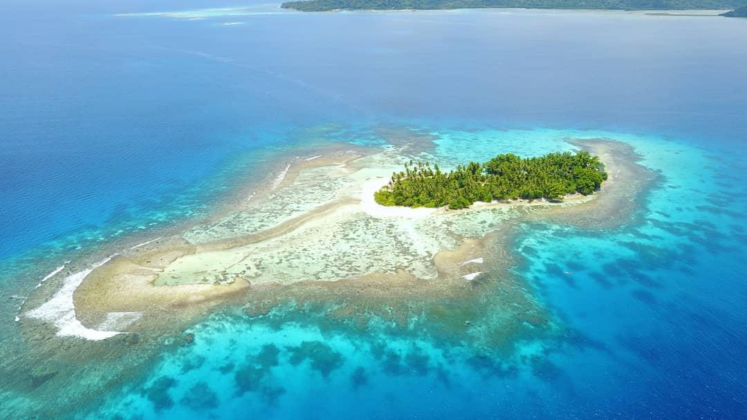 Sandee White Beach
