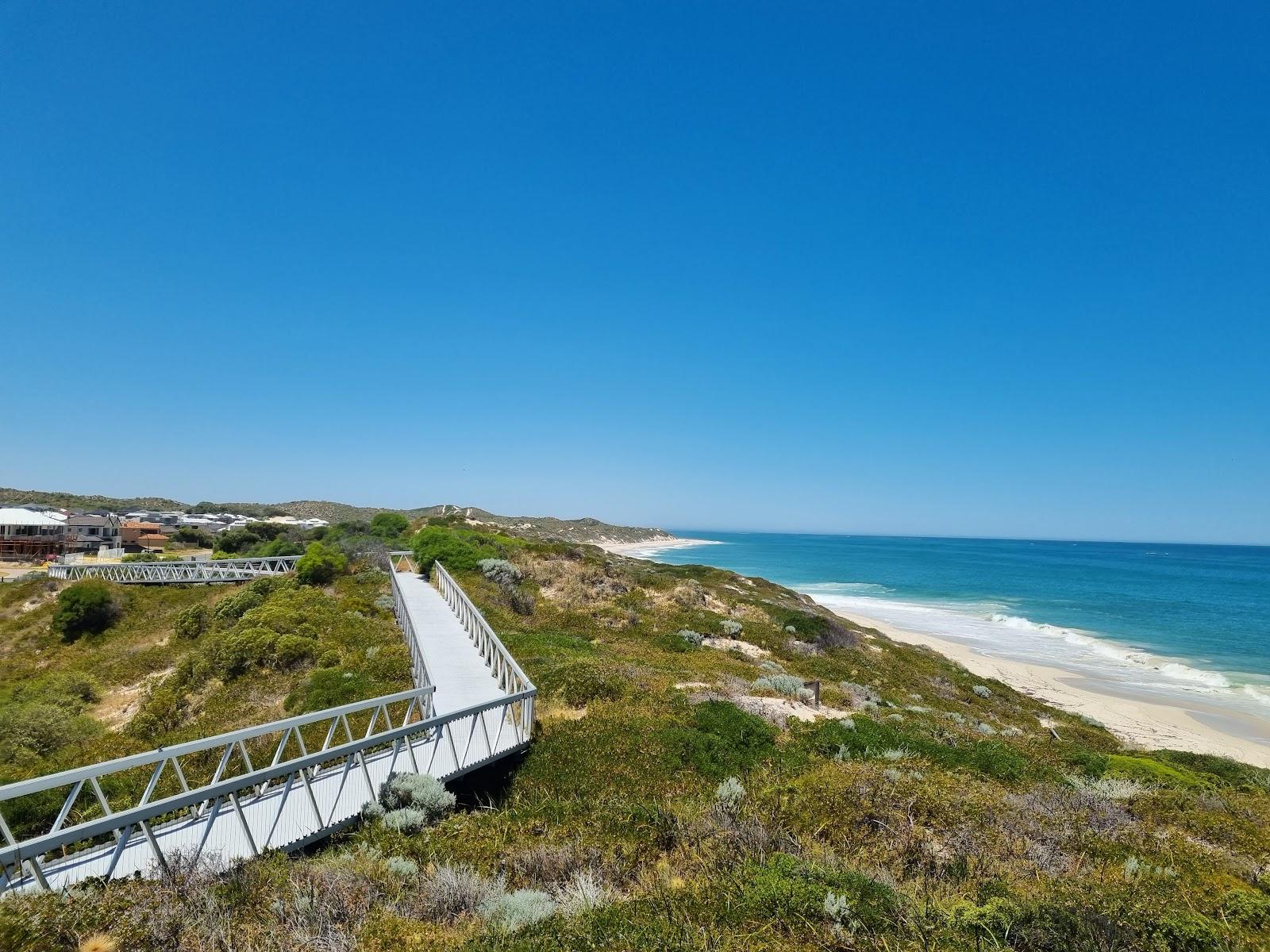 Sandee Compass Circle Lookout