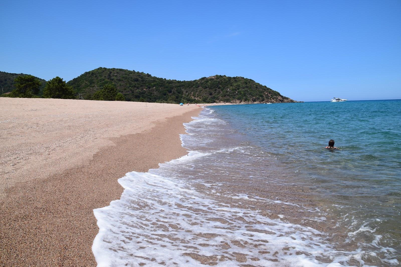 Sandee Plage De L'Ovu Santu Photo