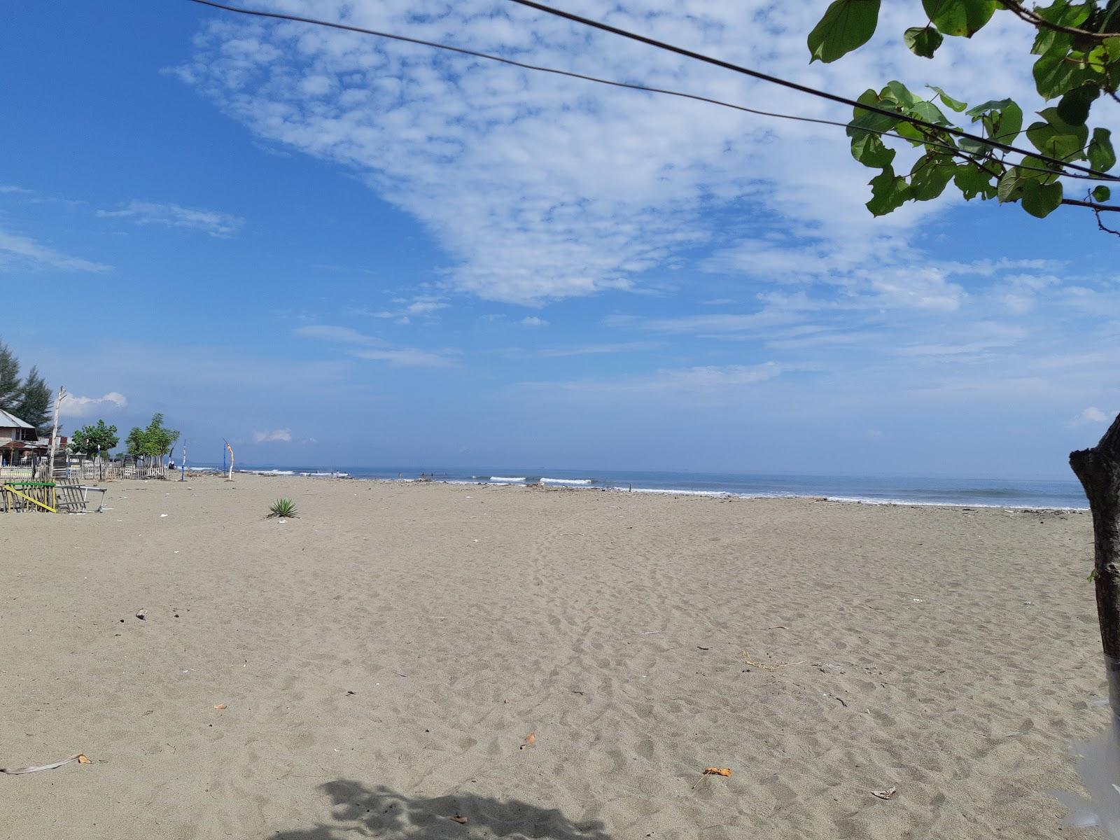 Sandee Pantai Meurah Seutia Photo