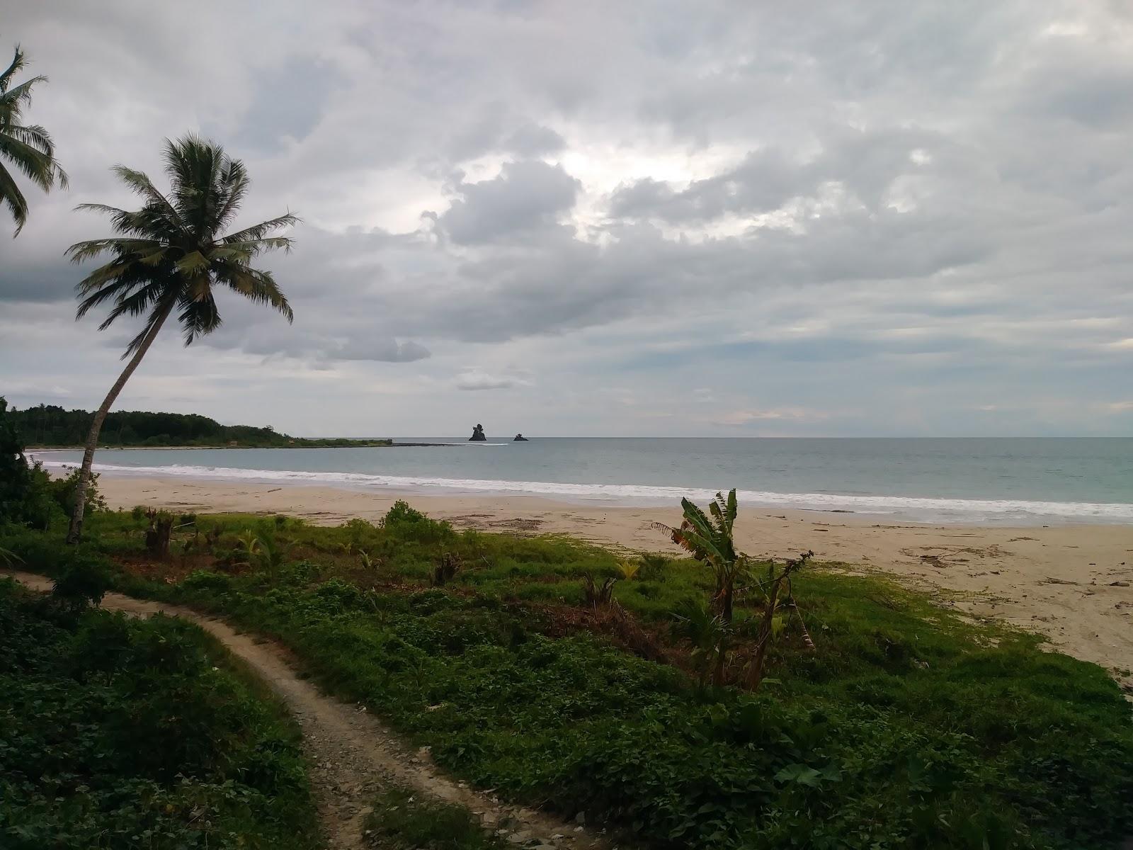 Sandee Moale Beach
