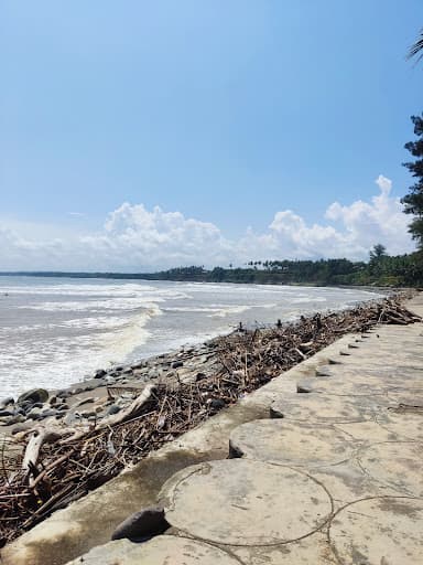 Sandee Pantai Pasar Bawah Manna Photo