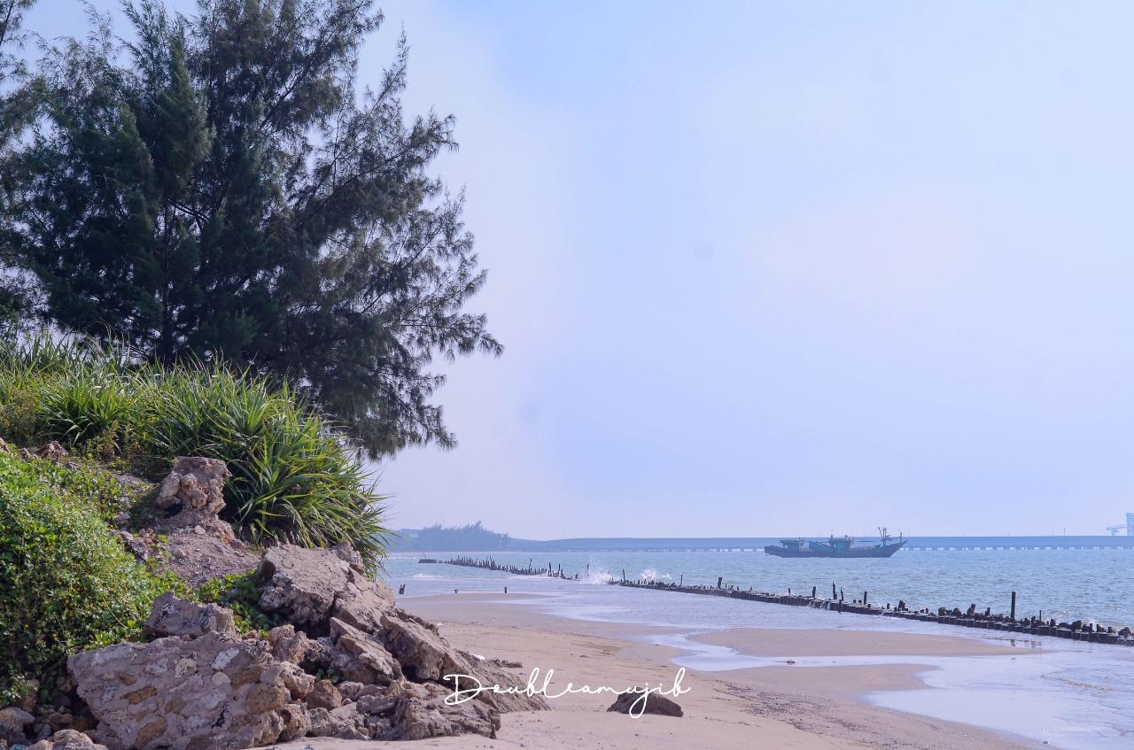 Sandee - Pantai Surindah