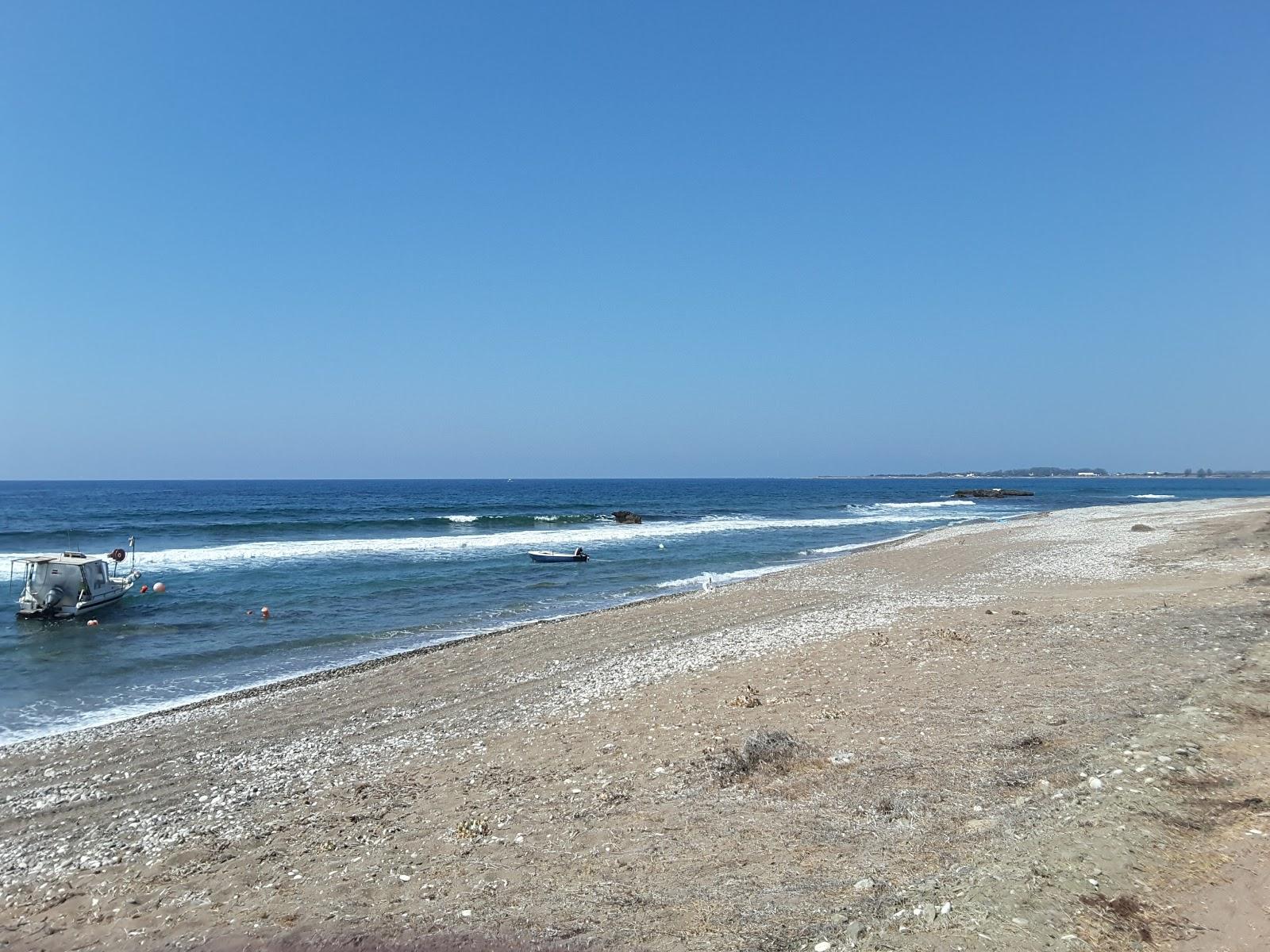 Sandee Mandria Beach