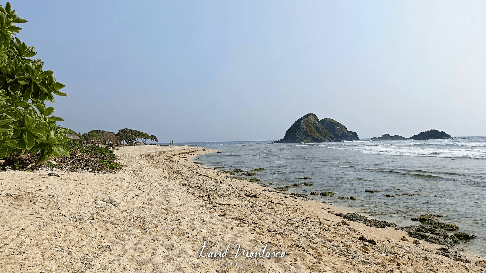 Sandee Dos Hermanos Island