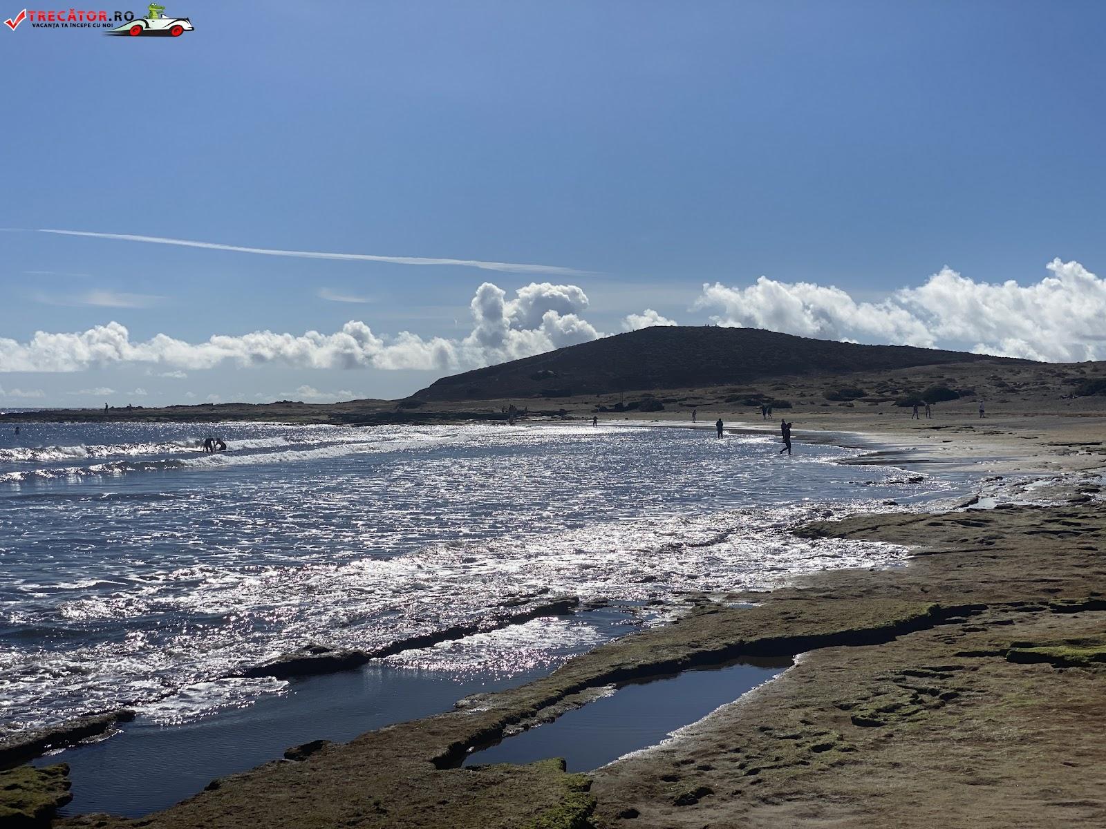 Sandee - Playa De Montana Roja