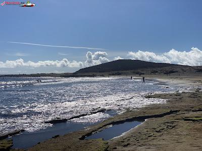 Sandee - Playa De Montana Roja