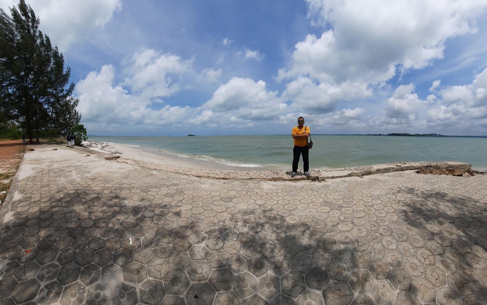 Sandee Pantai Tanjung Rhu  Bakit Photo