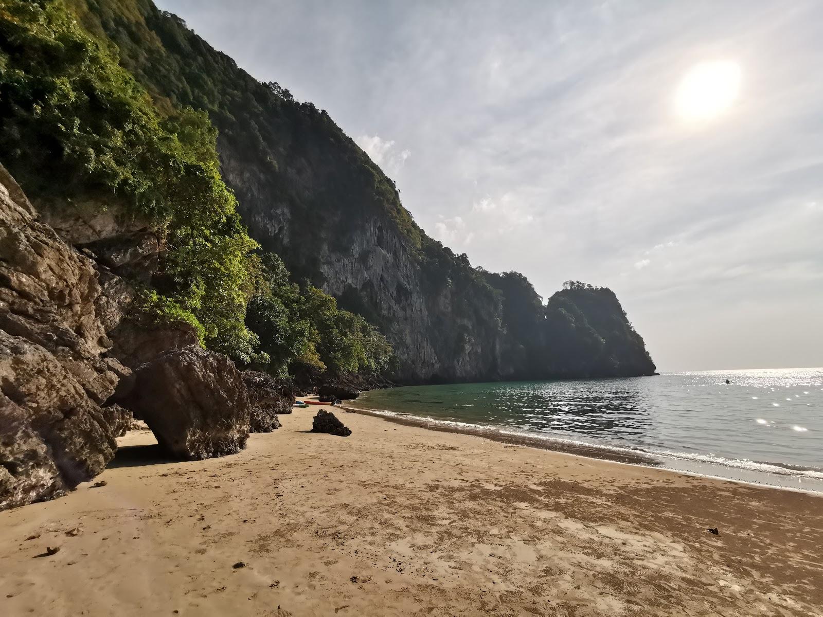 Sandee Ruby Beach / Sapphire Beach