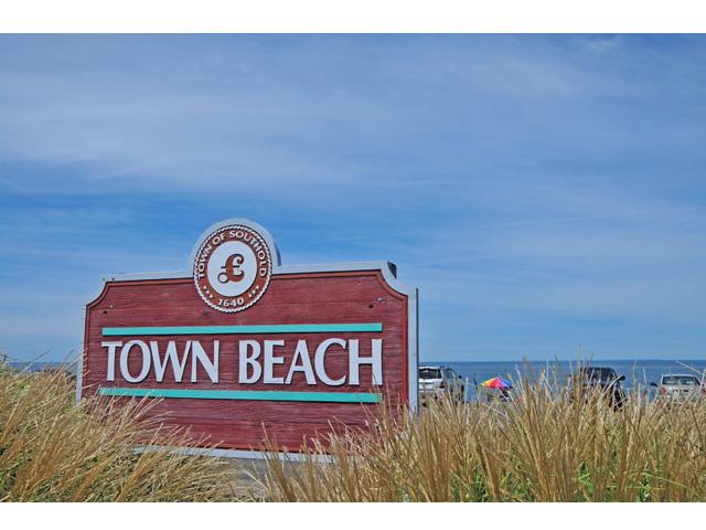 Sandee Town Beach