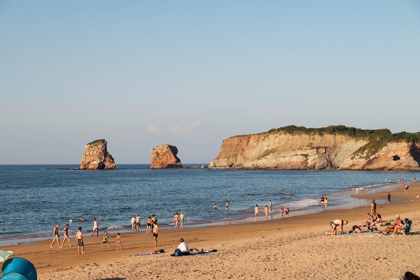 Sandee Les Deux-Jumeaux - Plage Photo