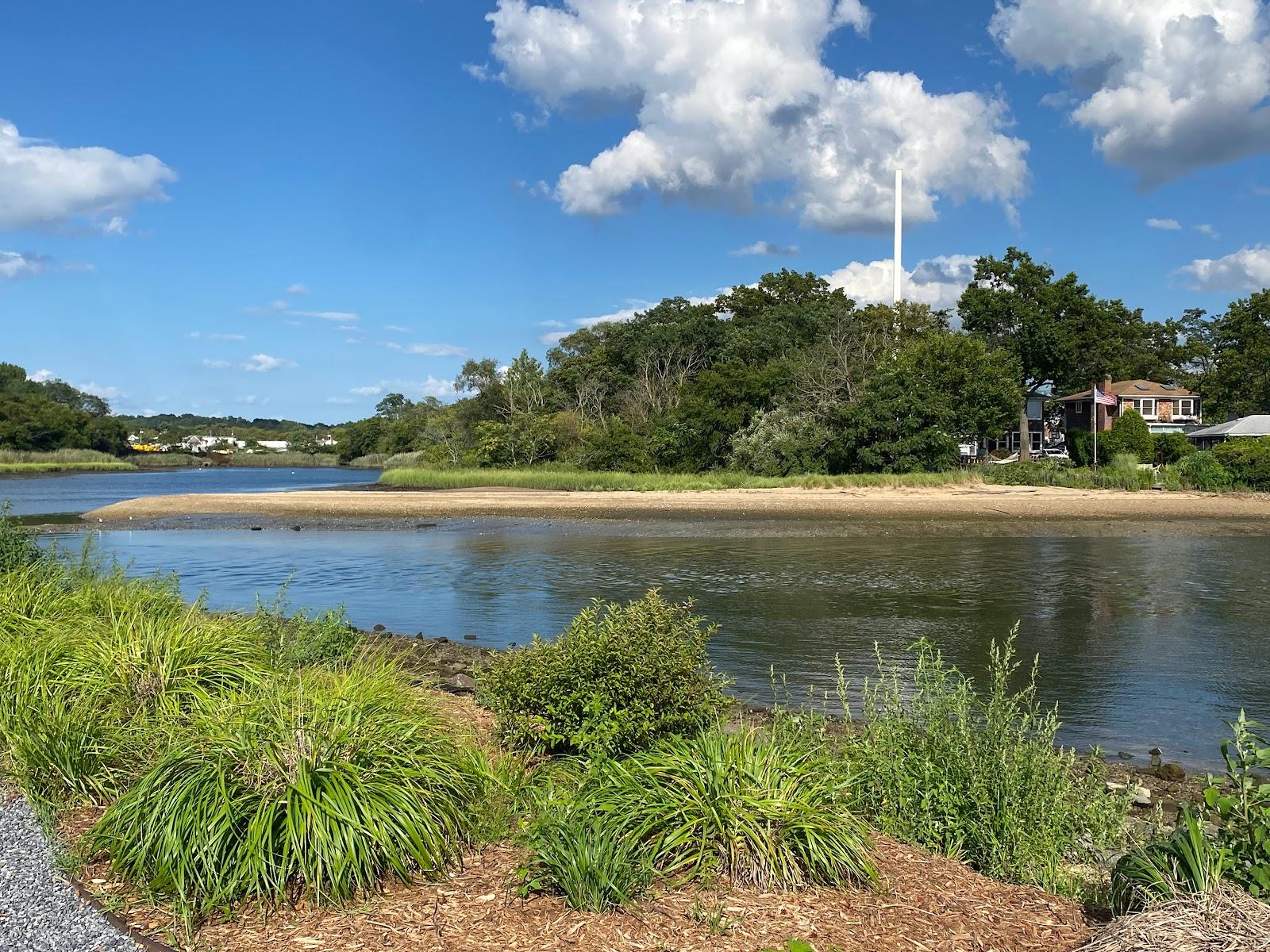 Sandee - Manorhaven Beach