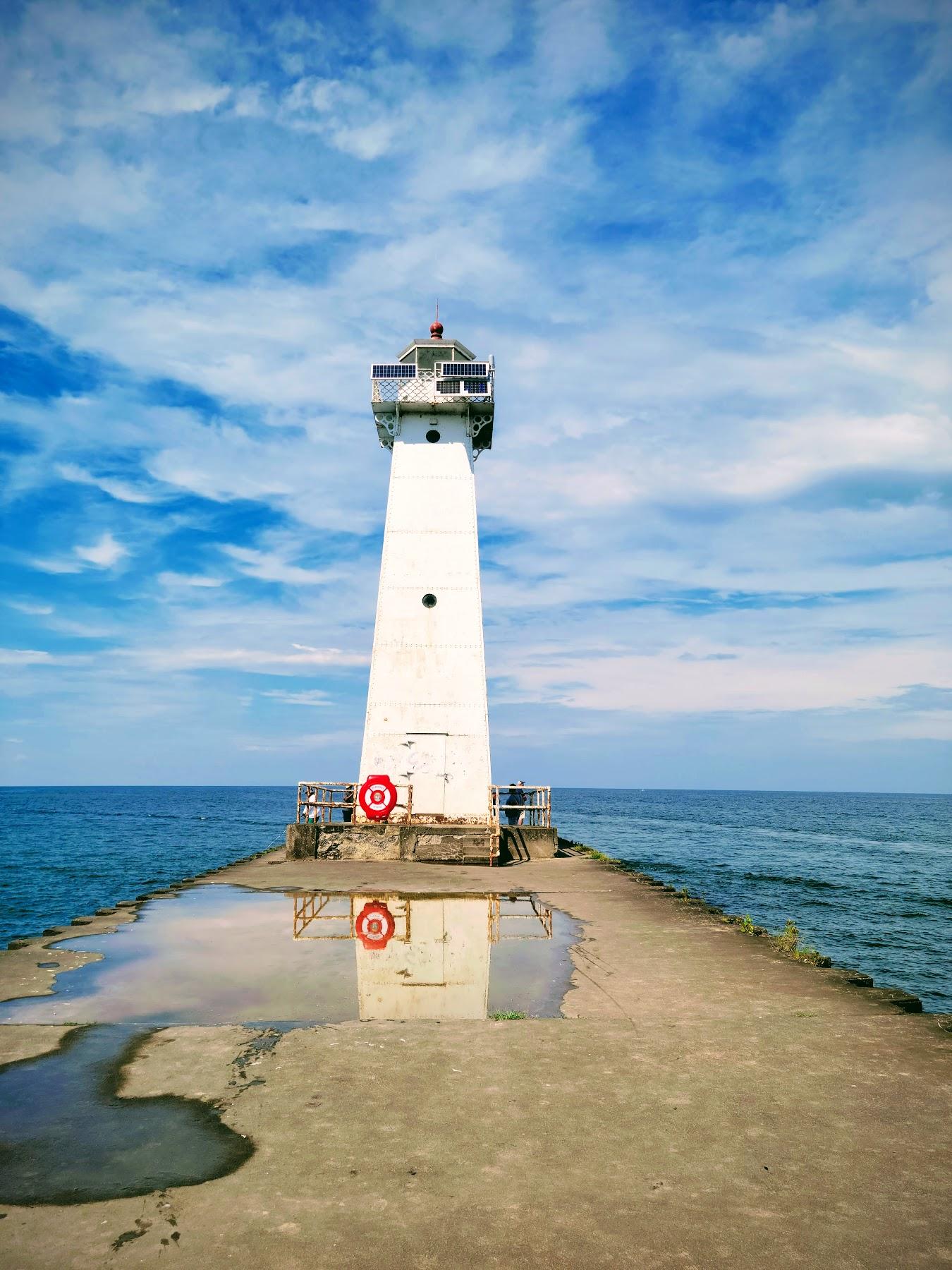 Sandee Sodus Point Beach Park And Lighthouse Photo