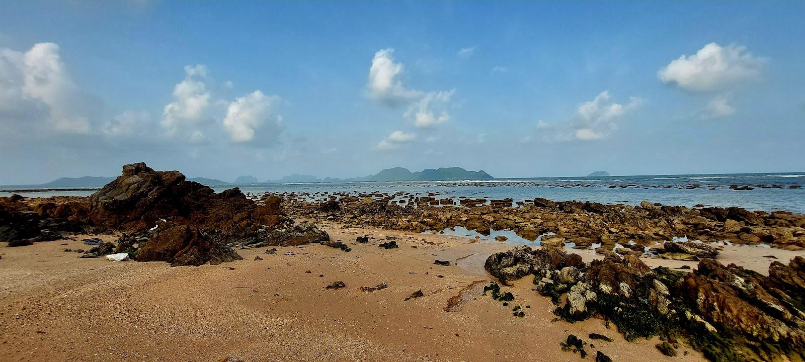 Sandee Rocky Beach