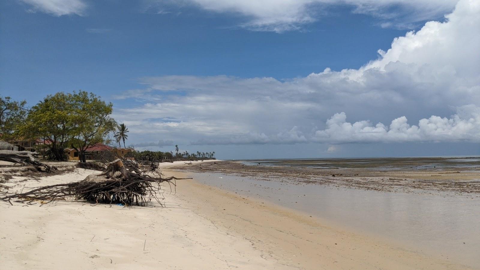 Sandee Ndege Beach