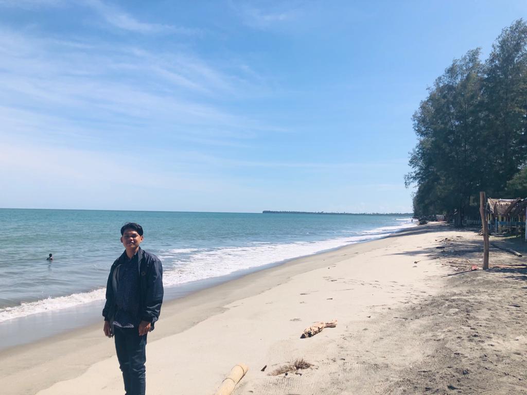 Sandee Pantai Gosong Telaga Photo