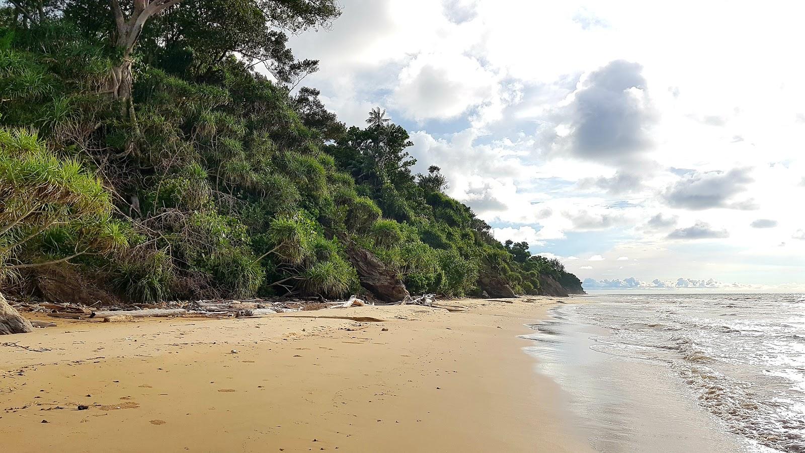 Sandee Meragang Beach