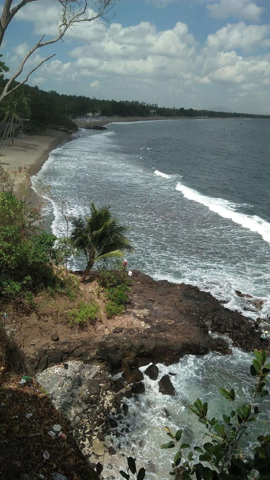 Sandee Batu Nenek Beach Photo