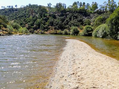 Sandee - Praia Fluvial De Taberna Seca