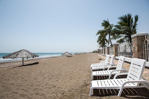 Sandee Sohar Beach Corniche Photo