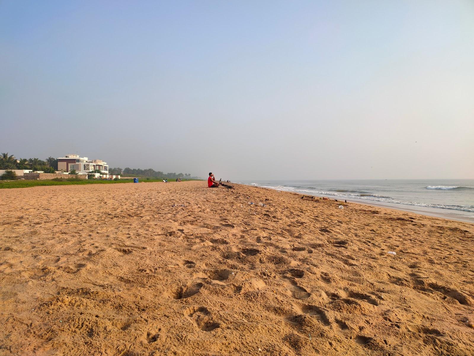 Sandee Akkarai Beach