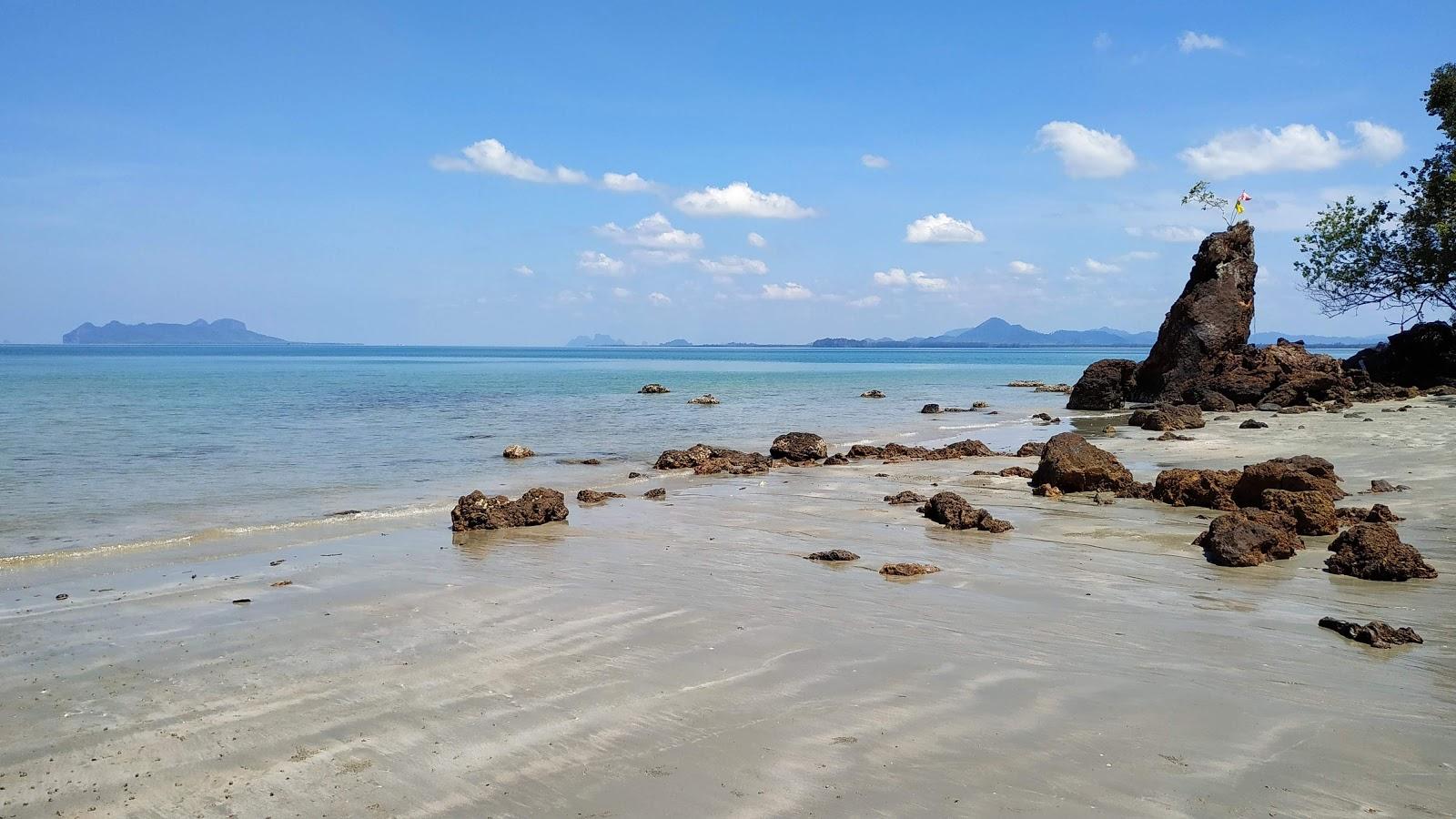 Sandee Stone Beach