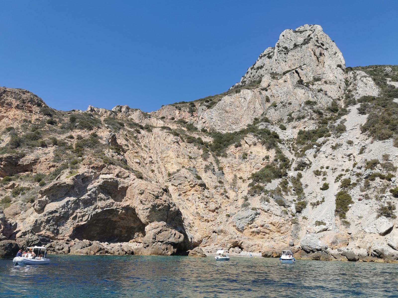 Sandee - Spiaggetta Capo D'Uomo