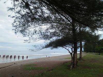 Sandee - Tapakis Ulakan Beach, Padang Pariaman