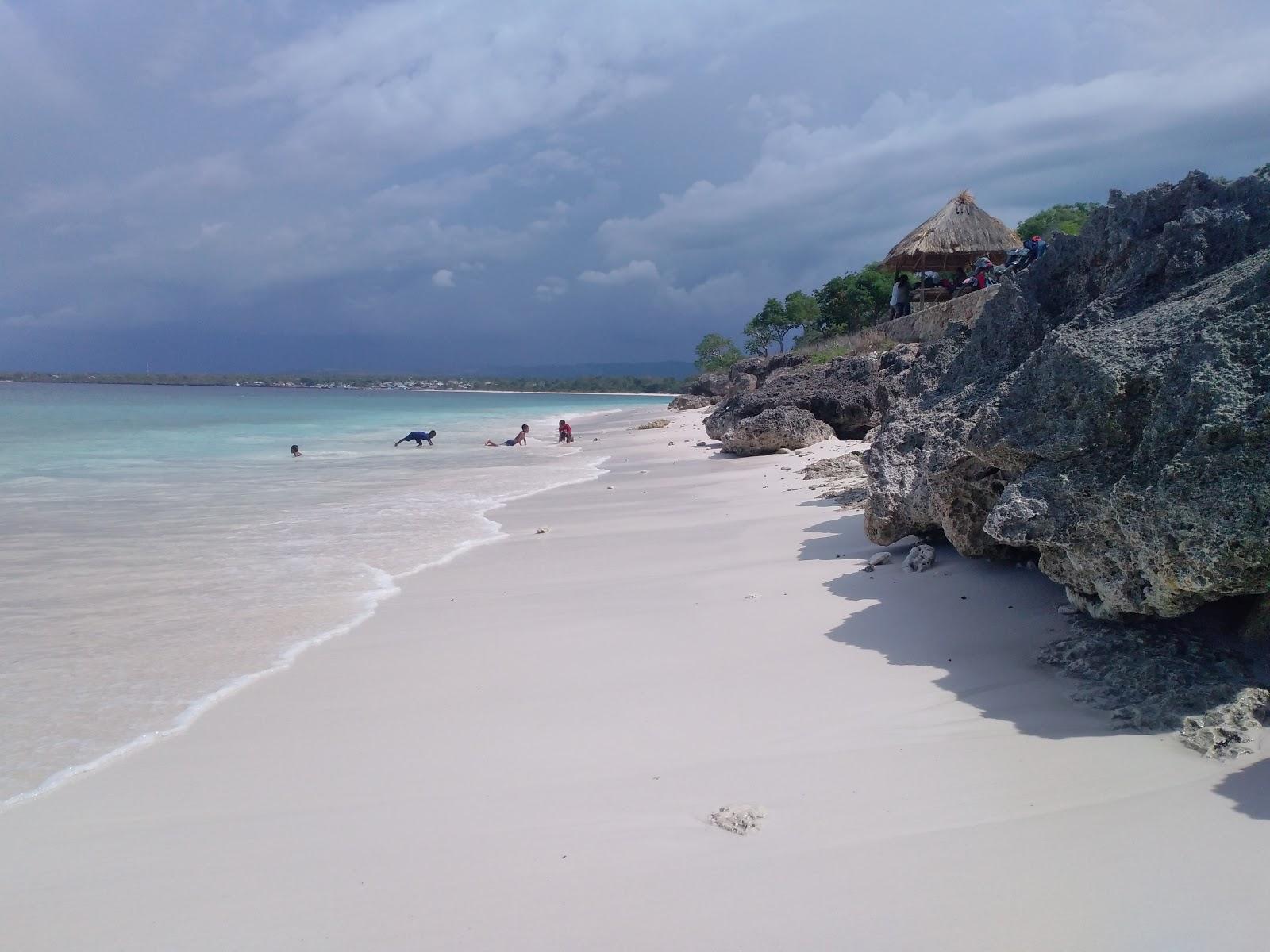 Sandee Waikuri Beach