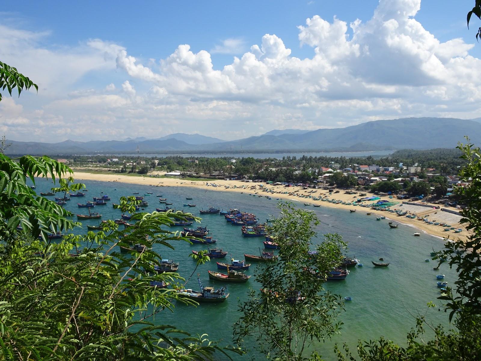 Sandee Xuan Hai Beach Photo