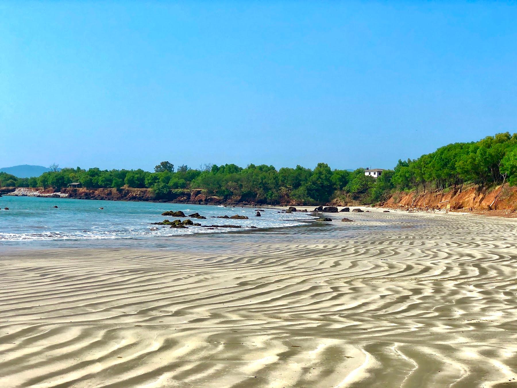 Sandee Belekeri Beach Photo