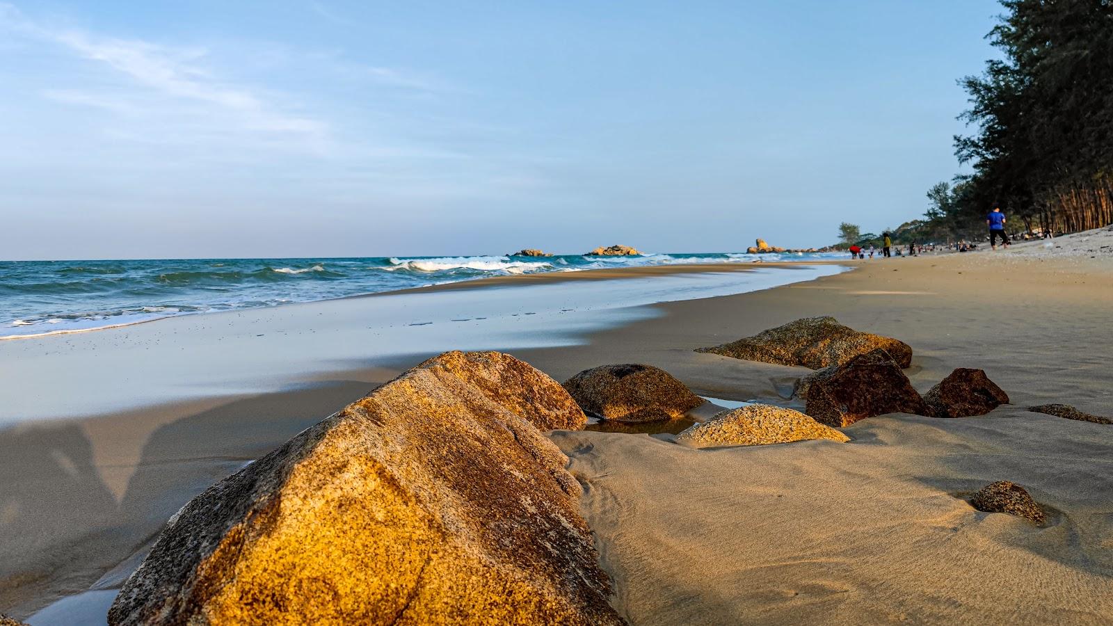 Sandee Tindakon Dazang Beach Photo