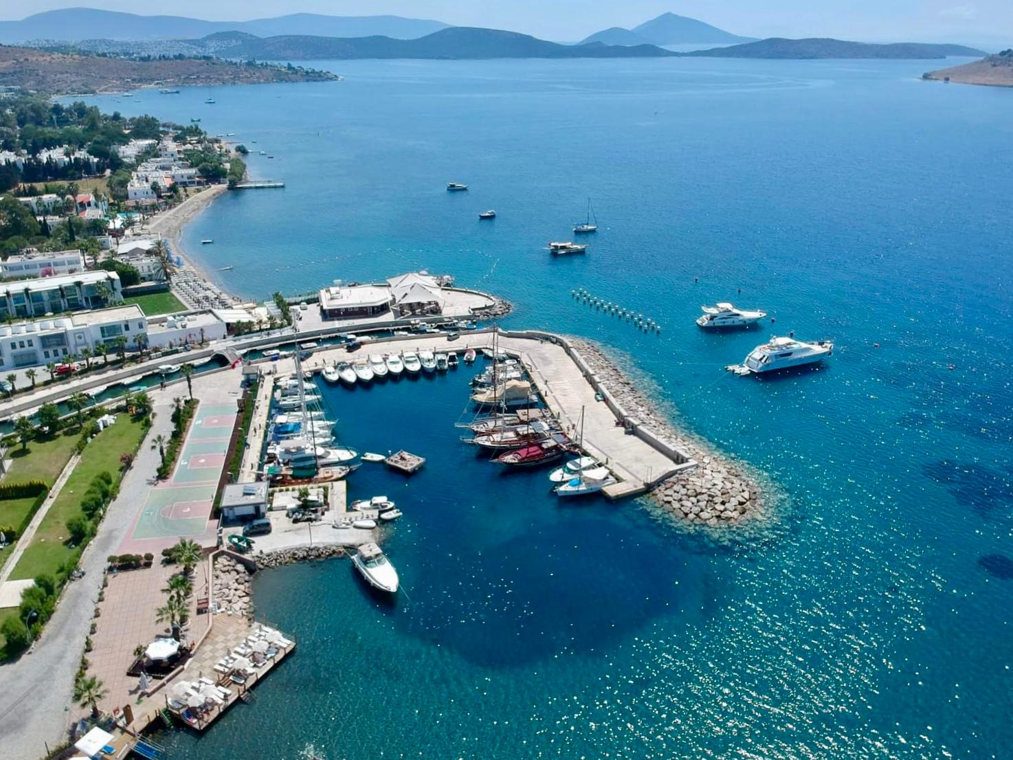 Sandee Deniz Sitesi Beach