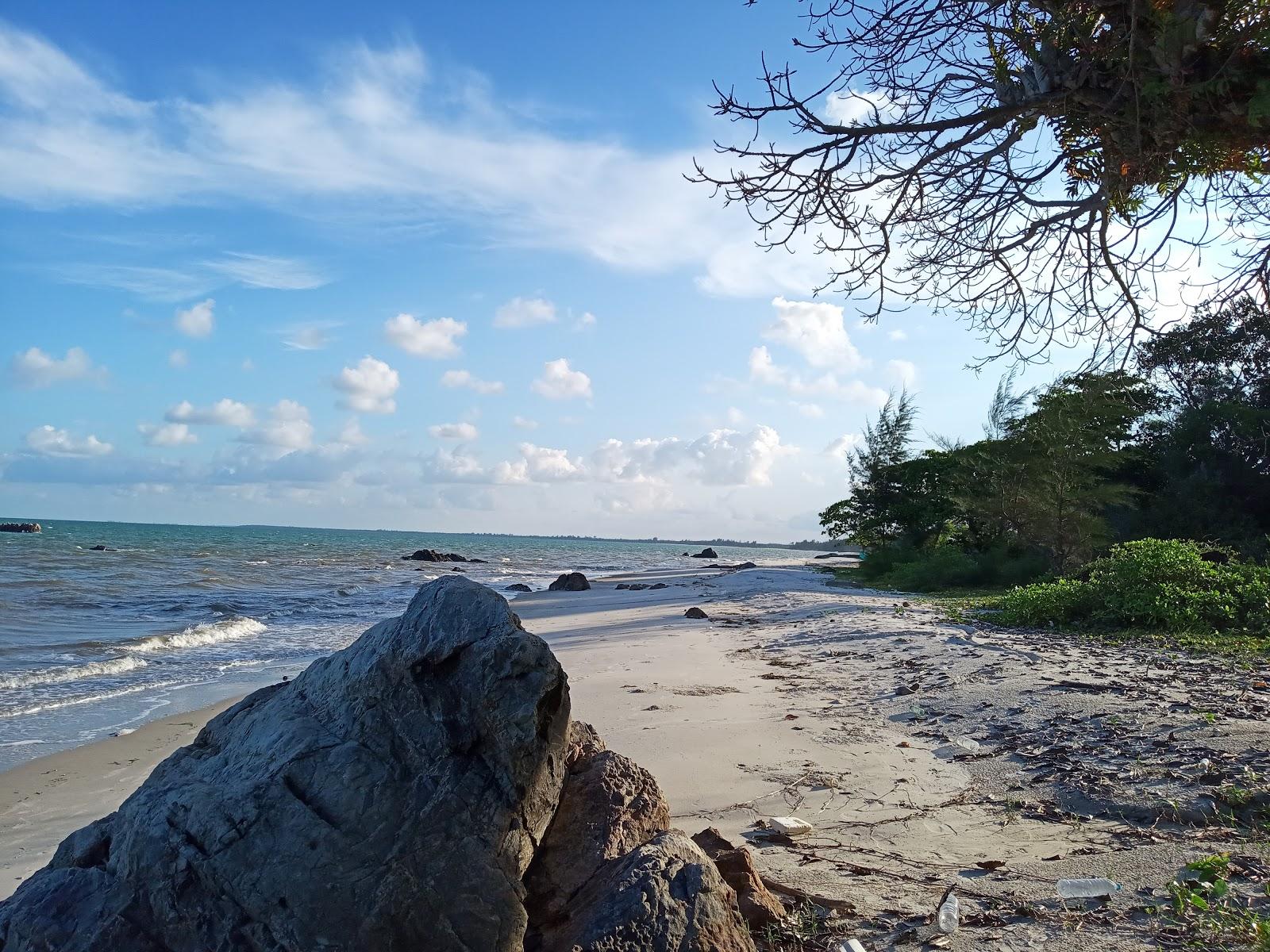 Sandee Pantai Keramat Manggar