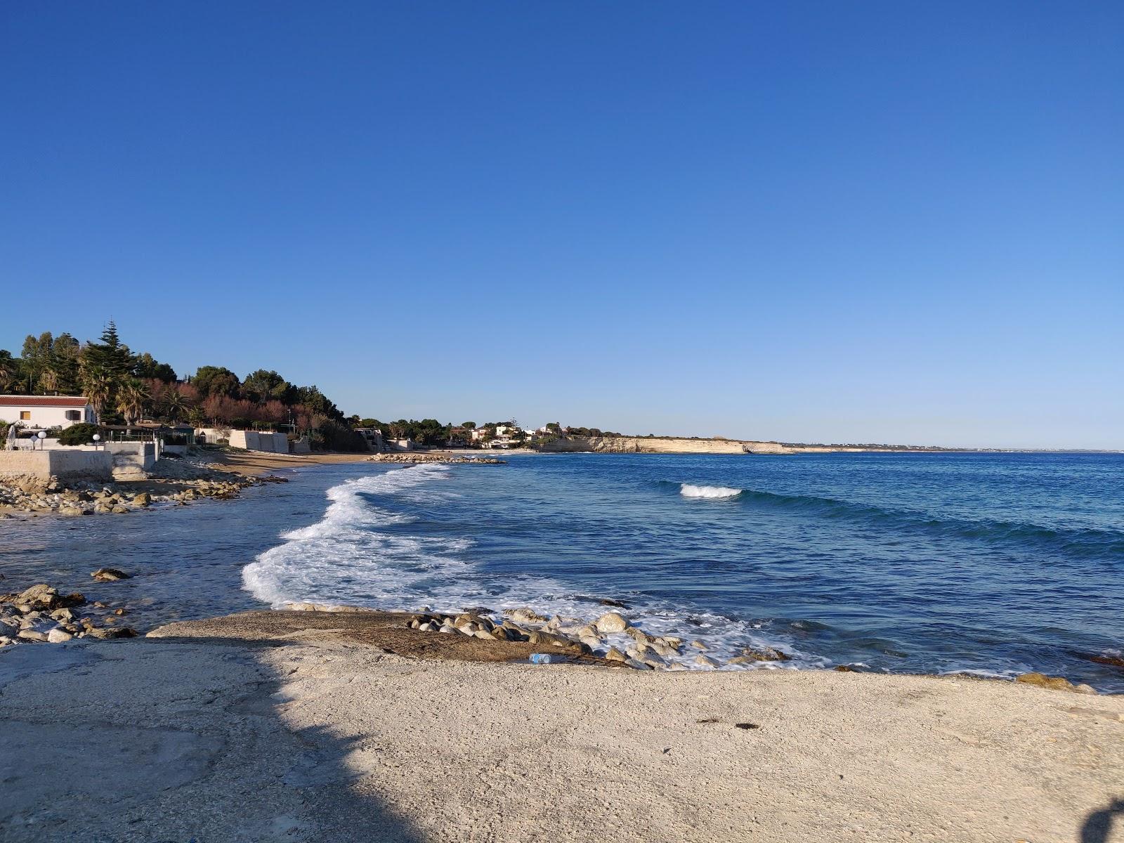 Sandee Spiaggia Gallina, Eloro Distruct