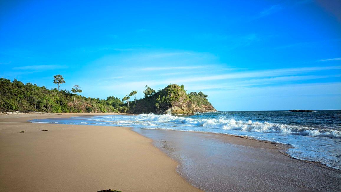 Sandee Pantai Pasie Leuhop Photo