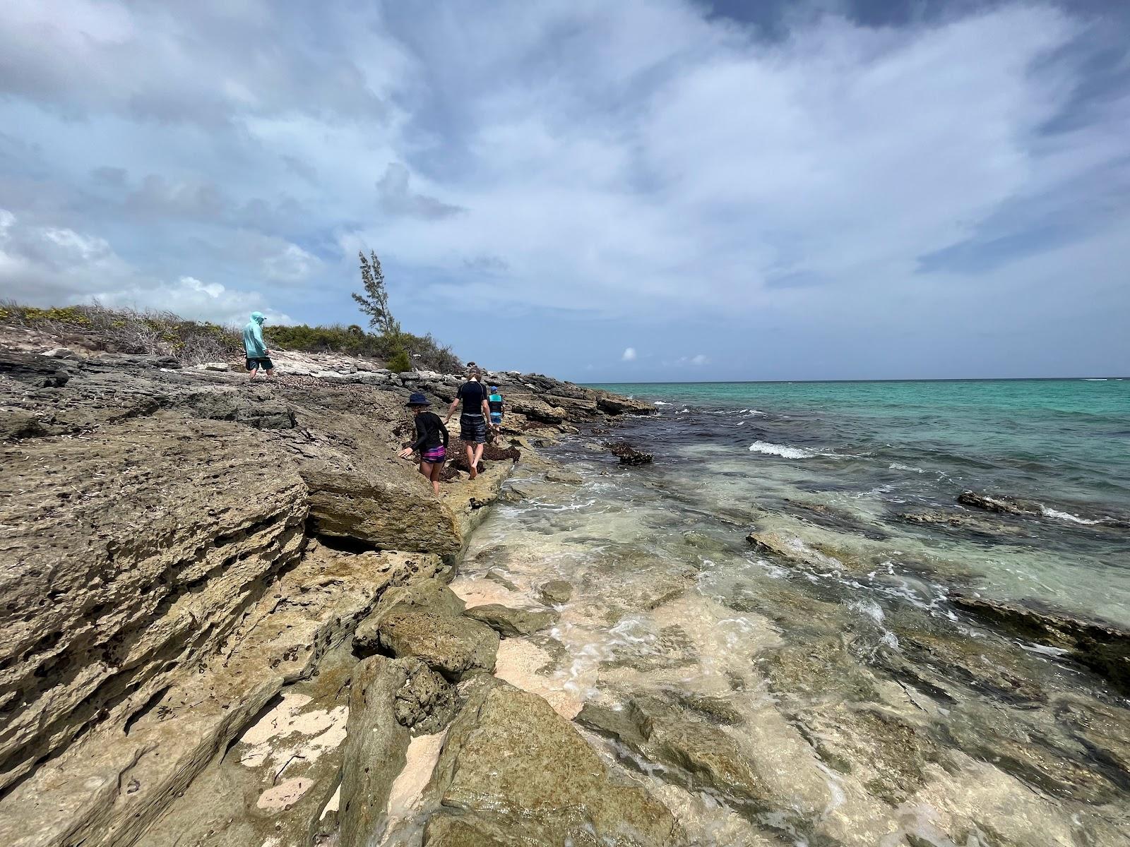 Sandee Platico Point