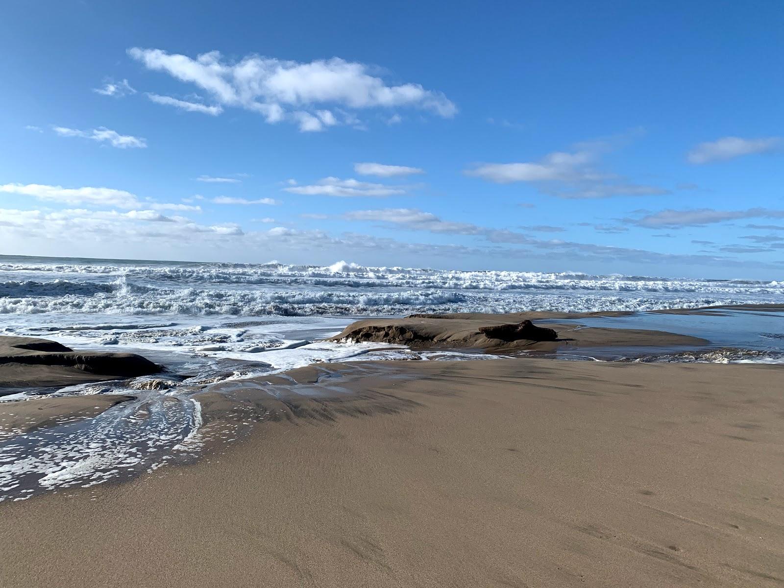 Sandee White Sandy Beach