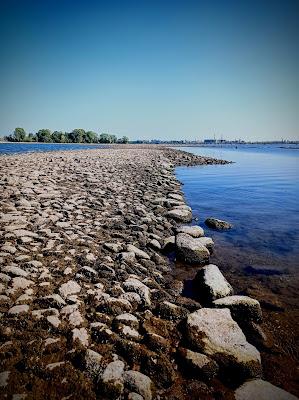 Sandee - Locomotive Beach