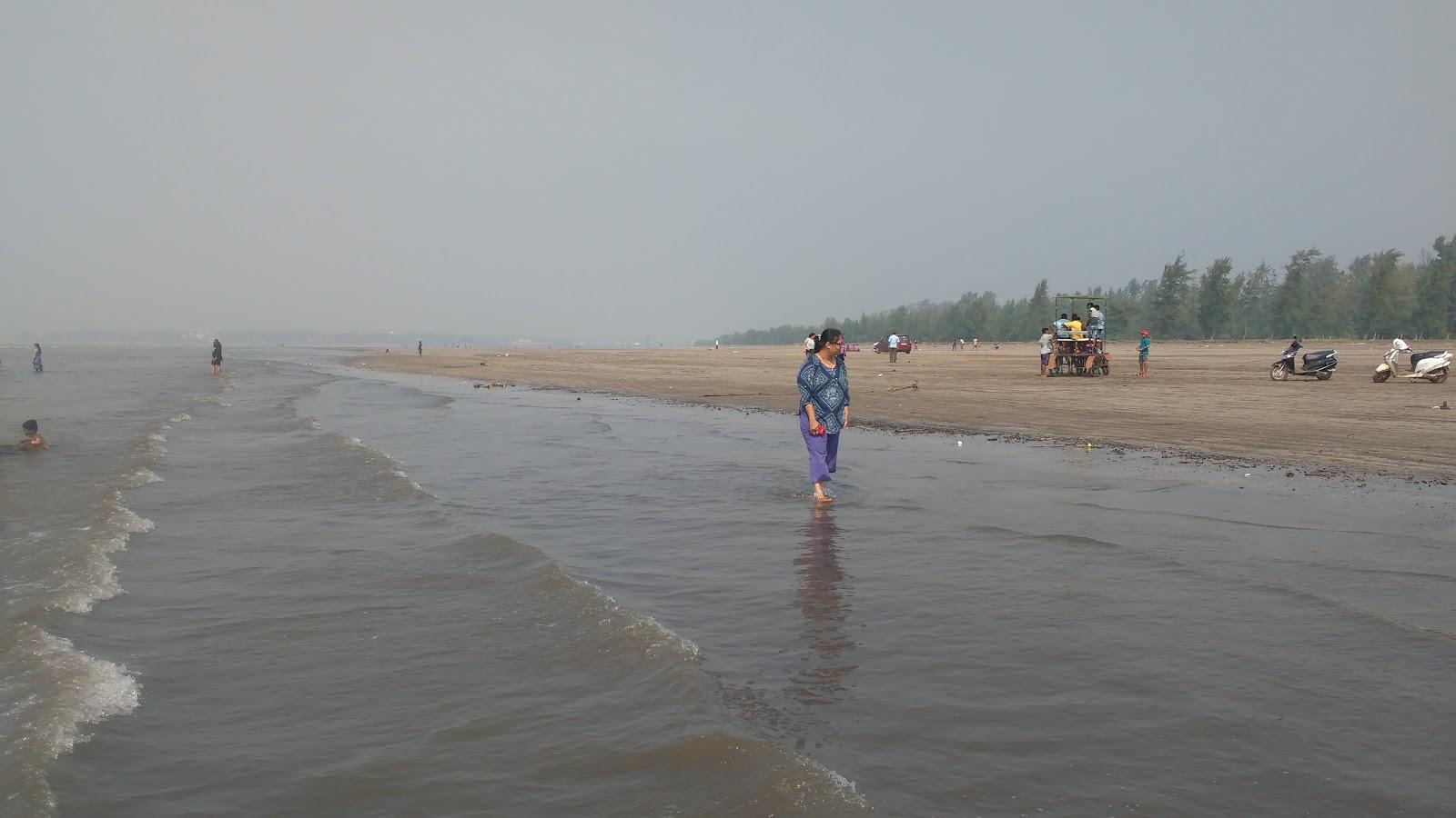 Sandee Raiwadi Beach