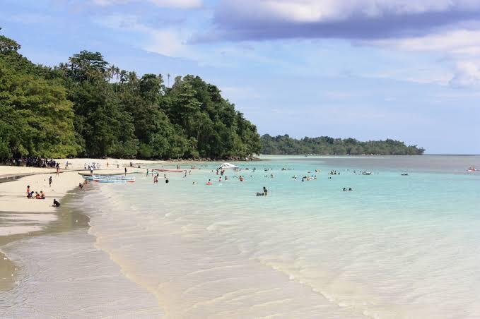 Sandee Natsepa Beach
